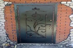 Металлическая дверь, фото 1 из 5